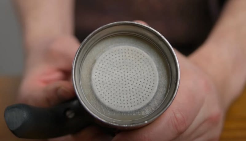 do you tamp moka pot